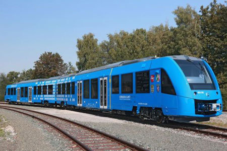 hydrogen-fuel-cells-train-00