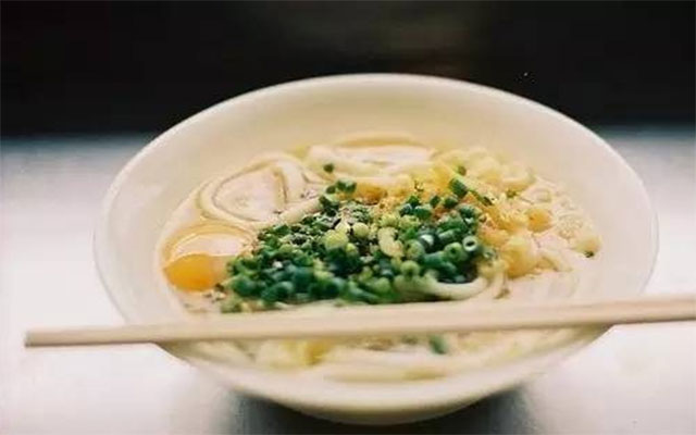 just-a-bowl-of-noodle-01