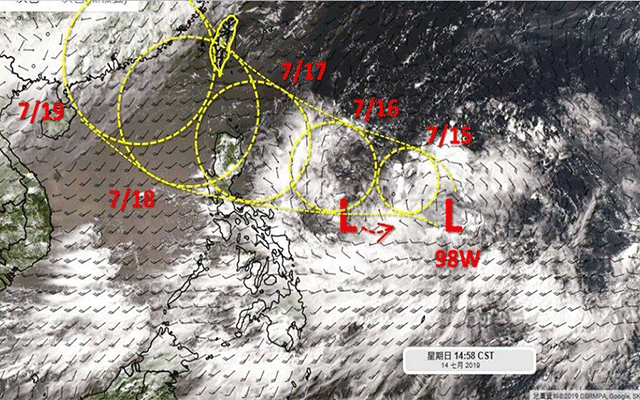 Typhoon-Dana-Silk-flew-directly-to-Taiwan-01