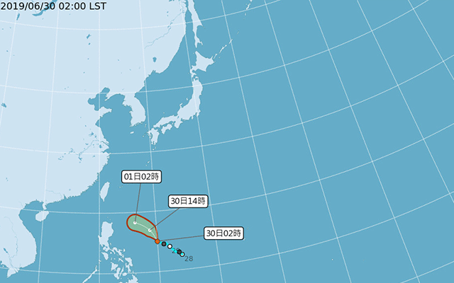Weather-formed-by-typhoon-02